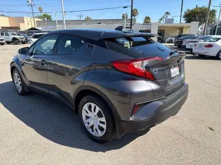 Toyota C-HR 2021 LE 4dr Crossover