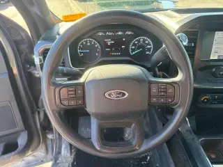 Ford F-150 2023 4x4 Lariat 4dr SuperCrew 6.5 ft. SB