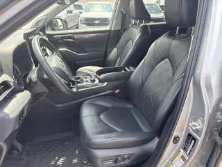 Toyota Highlander 2022 AWD Platinum 4dr SUV