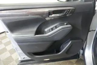 Toyota Highlander 2022 AWD Platinum 4dr SUV
