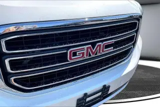 GMC Yukon XL 2015 4x4 SLT 4dr SUV