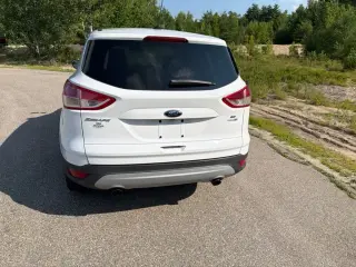 Ford Escape 2015 AWD SE 4dr SUV