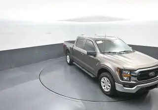 Ford F-150 2023 4x4 Platinum 4dr SuperCrew 6.5 ft. SB