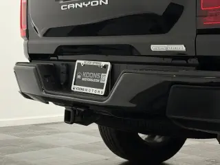 GMC Canyon 2023 4x4 Elevation 4dr Crew Cab 5 ft. SB