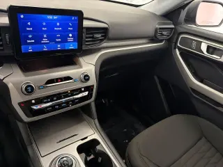 Ford Explorer 2021 AWD XLT 4dr SUV