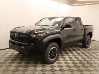 Toyota Tacoma 2024 4x4 SR5 4dr Double Cab 5.0 ft SB