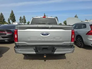 Ford F-150 2022 4x4 Lariat 4dr SuperCrew 6.5 ft. SB