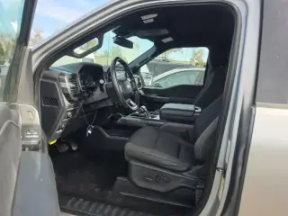 Ford F-150 2022 4x4 Lariat 4dr SuperCrew 6.5 ft. SB