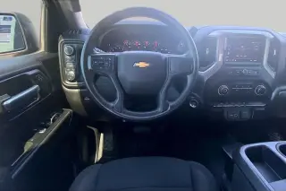 Chevrolet Silverado 1500 2022 4x4 Custom 4dr Crew Cab 5.8 ft. SB