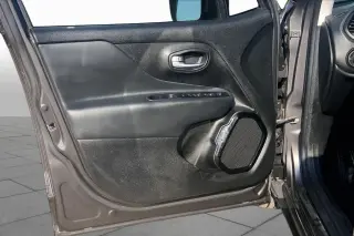 Jeep Renegade 2018 Latitude 4dr SUV