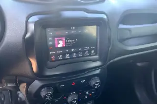 Jeep Renegade 2018 Latitude 4dr SUV