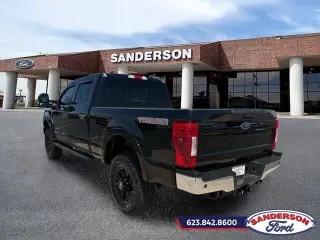 Ford F-250 Super Duty 2021 4x4 King Ranch 4dr Crew Cab 6.8 ft. SB Pickup
