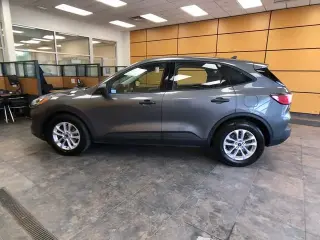 Ford Escape 2021 S 4dr SUV