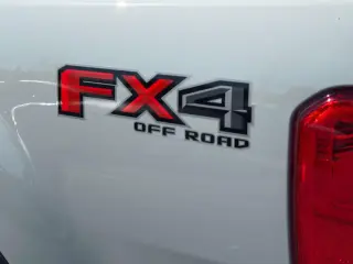 Ford Ranger 2022 4x4 XL 4dr SuperCrew 5.1 ft. SB