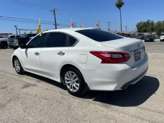 2017 NISSAN ALTIMA