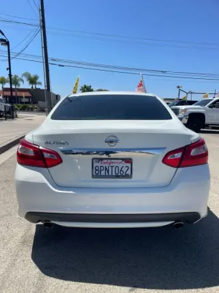 2017 NISSAN ALTIMA