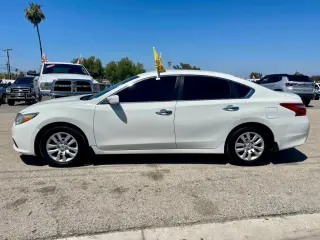2017 NISSAN ALTIMA