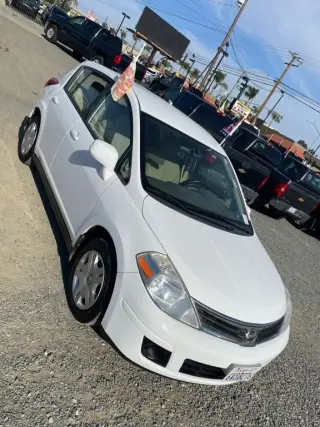 2011 NISSAN VERSA