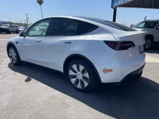 2020 TESLA MODEL Y