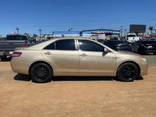 2010 TOYOTA CAMRY