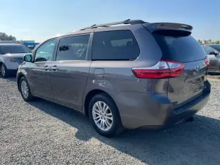 2017 Toyota Sienna