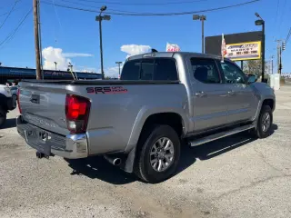 2017 TOYOTA TACOMA DOUBLE CAB