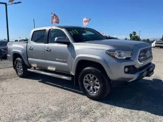 2017 TOYOTA TACOMA DOUBLE CAB