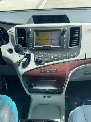 2011 Toyota Sienna