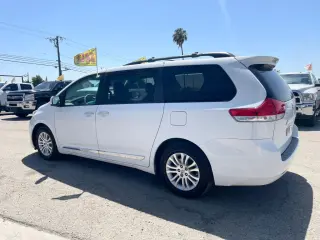 2011 Toyota Sienna