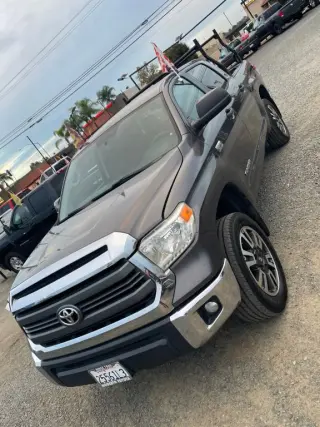 2015 Toyota Tundra Crewmax