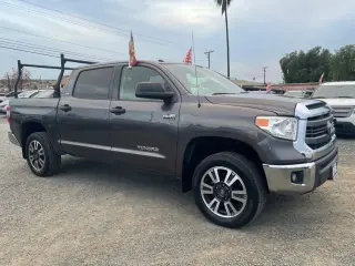 2015 Toyota Tundra Crewmax