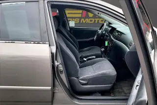 2005 TOYOTA COROLLA