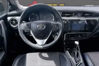 2018 TOYOTA COROLLA