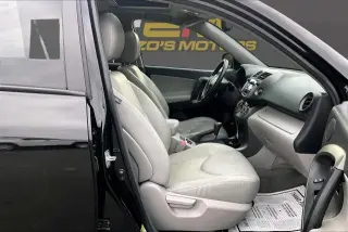 2011 TOYOTA RAV4