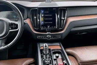 2018 VOLVO XC60