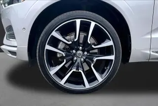 2018 VOLVO XC60