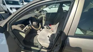 Toyota Corolla 2006 S 4dr Sedan w/Manual