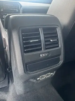 2020 VOLKSWAGEN PASSAT