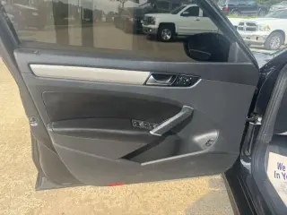 2020 VOLKSWAGEN PASSAT