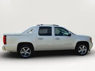2011 CHEVROLET AVALANCHE