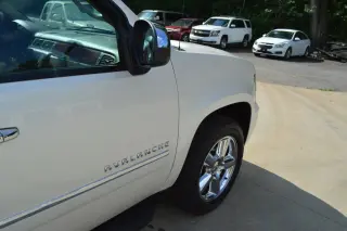 2011 CHEVROLET AVALANCHE