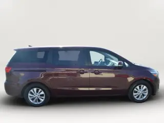 2017 KIA SEDONA