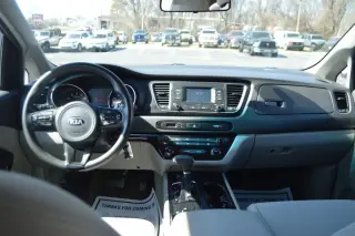 2017 KIA SEDONA