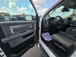 2019 RAM 1500 CLASSIC CREW CAB