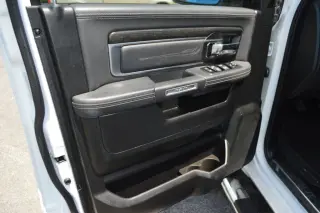 2015 RAM 1500 CREW CAB