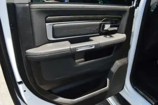 2015 RAM 1500 CREW CAB