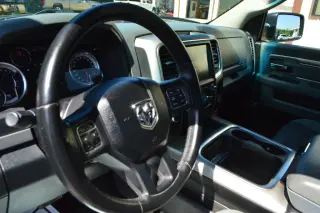 2016 RAM 1500 CREW CAB