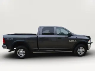 2018 RAM 2500 CREW CAB