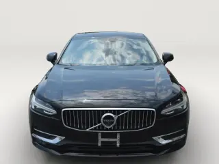 2018 VOLVO S90