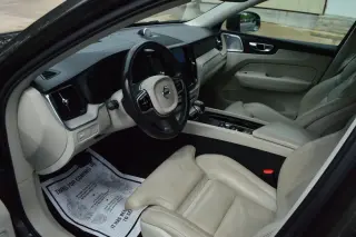 2018 VOLVO XC60